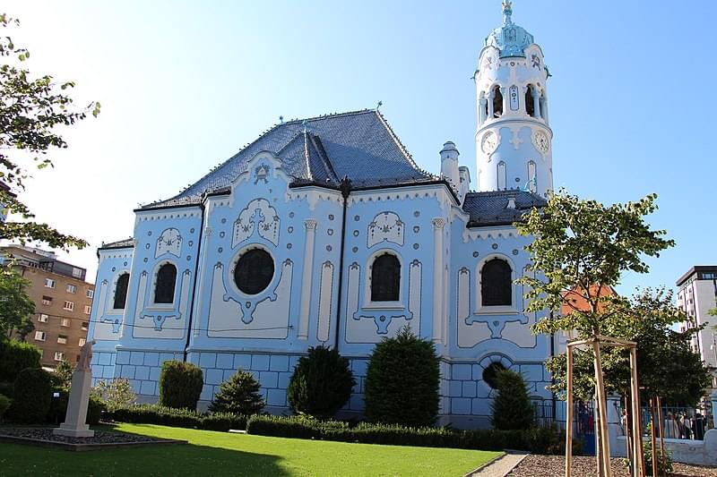 bratislava kostol svatej al bety modry kostolik 15