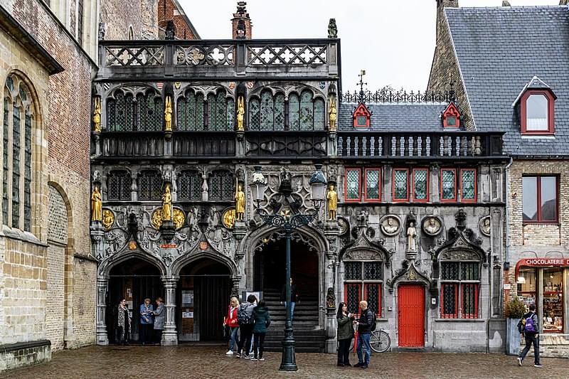 bruges basilica del santo sangue burg