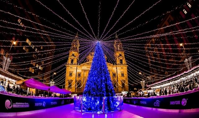 budapest avvento fiera di notte