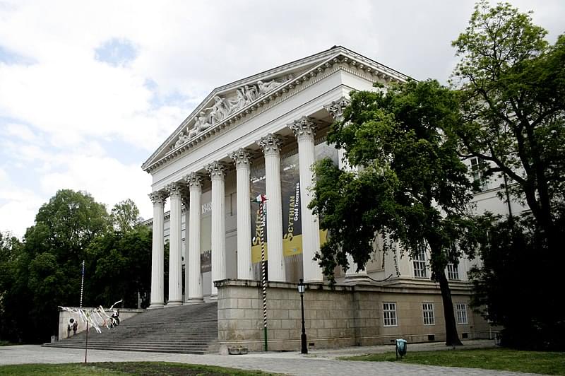 budapest national museum bldg 1