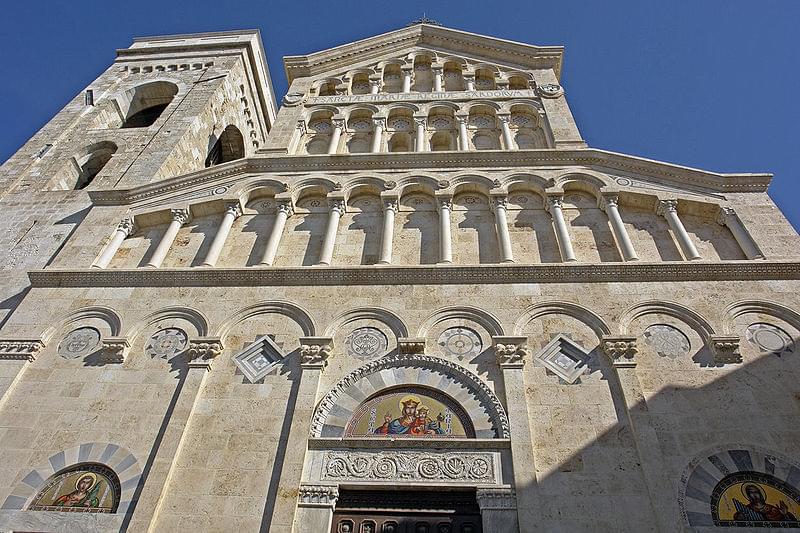 cagliari cattedrale facciata