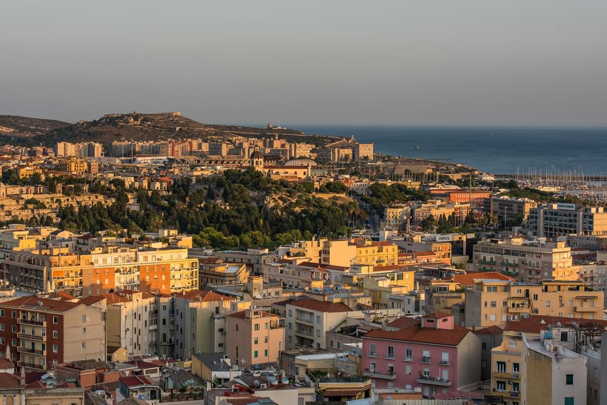 cagliari italia sardegna citta 1