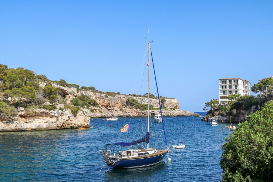 cala agulla mallorca