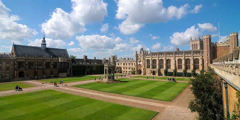 cambridge trinity college great court