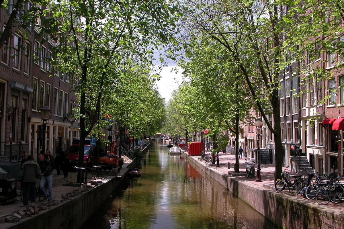 canal acqua canale amsterdam
