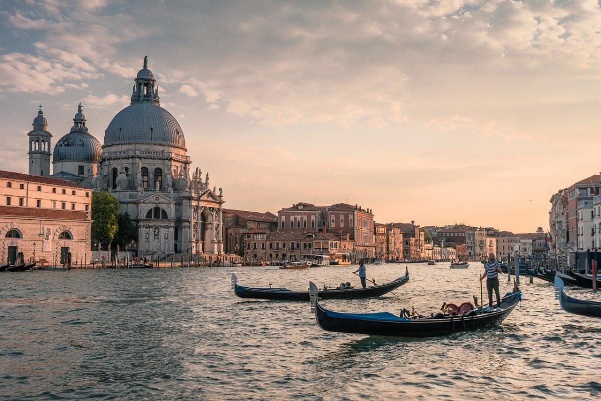 canale venezia gondole italia 4 1