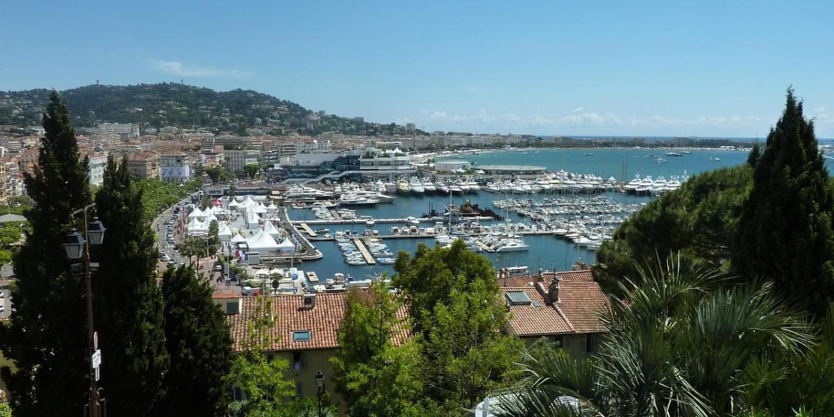 cannes francia porta mare vacanza