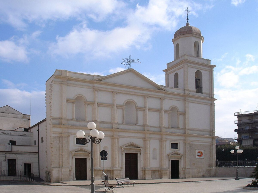 canosa puglia barletta - foto di the original uploader was leoman3000 at italian wikipedia .