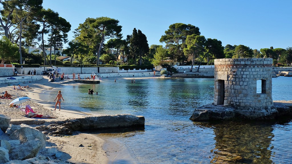 cap d antibes plage des ondes juan les pins