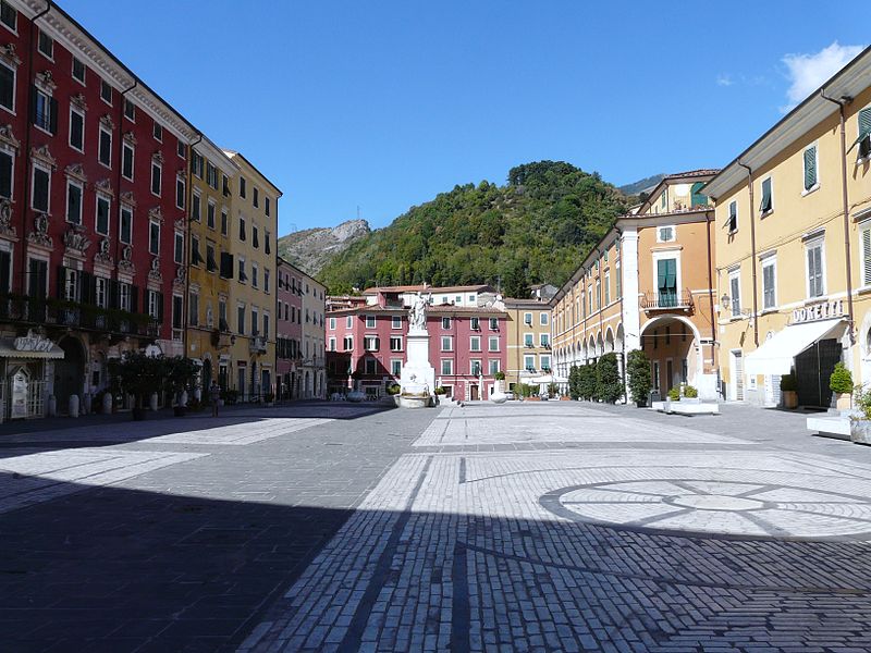 carrara piazza alberica1