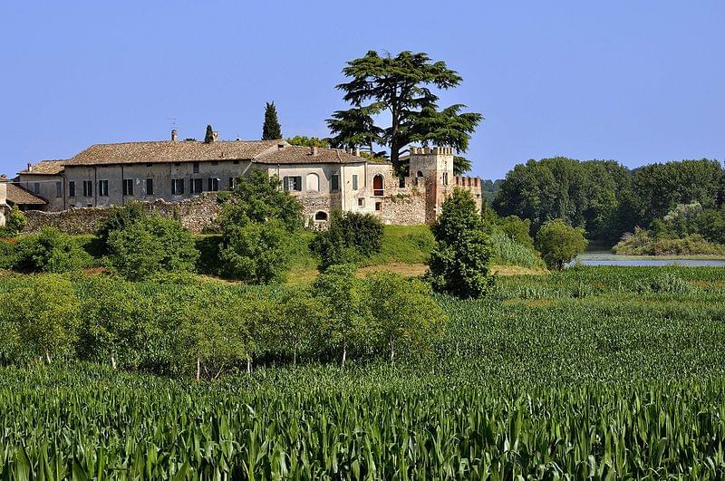 castellaro lagusello panoramio 1