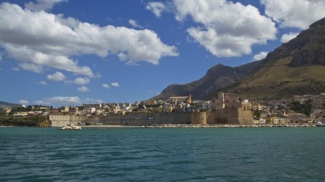 castello a mare ex vasca della regina