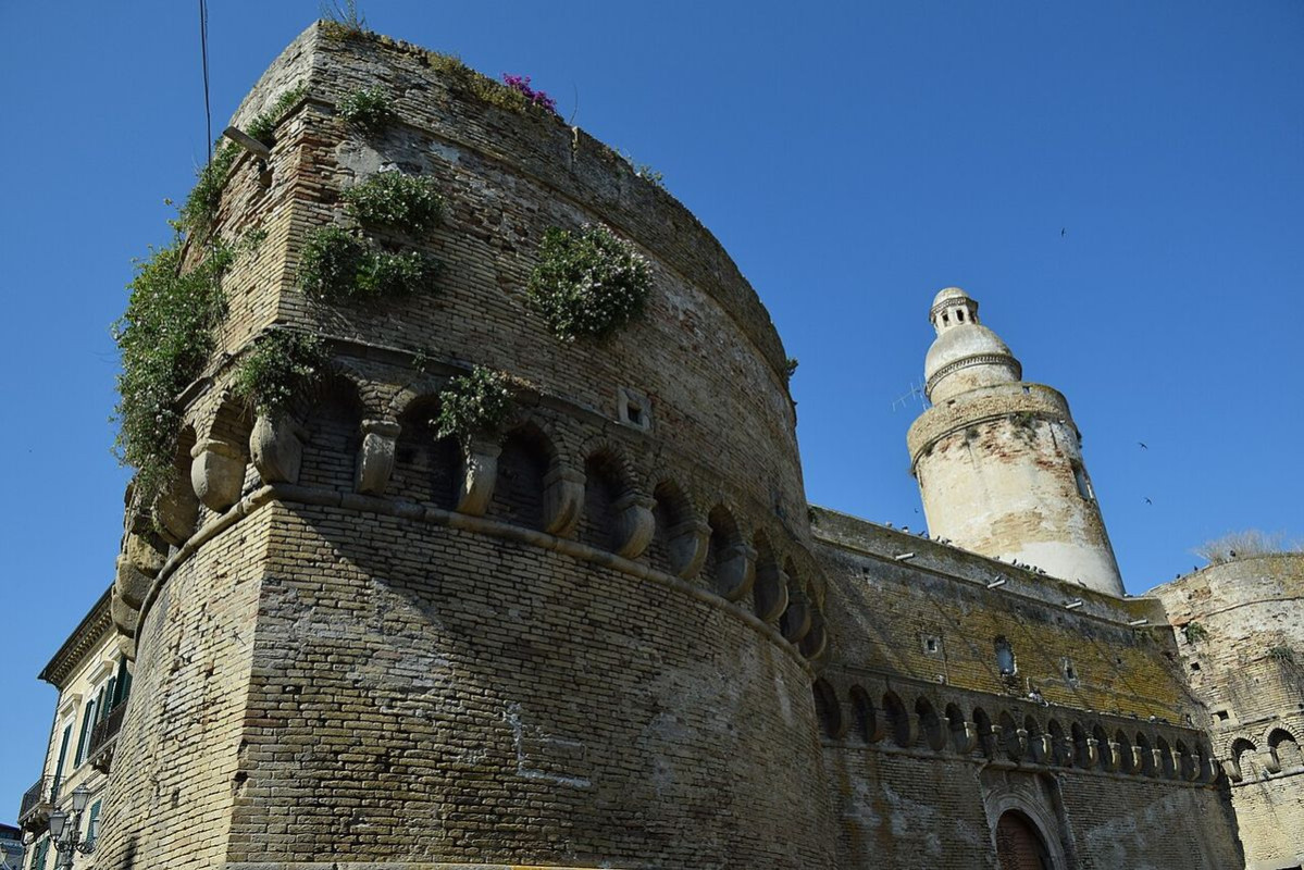 castello caldoresco vasto - foto di maddy16869