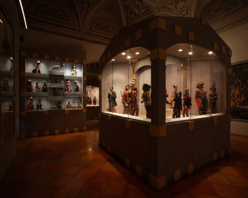 Esposizione di pezzi storici presso il Castello dei Burattini Giordano Ferrari.