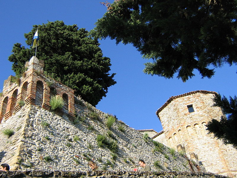 Castello di Azzurrina
