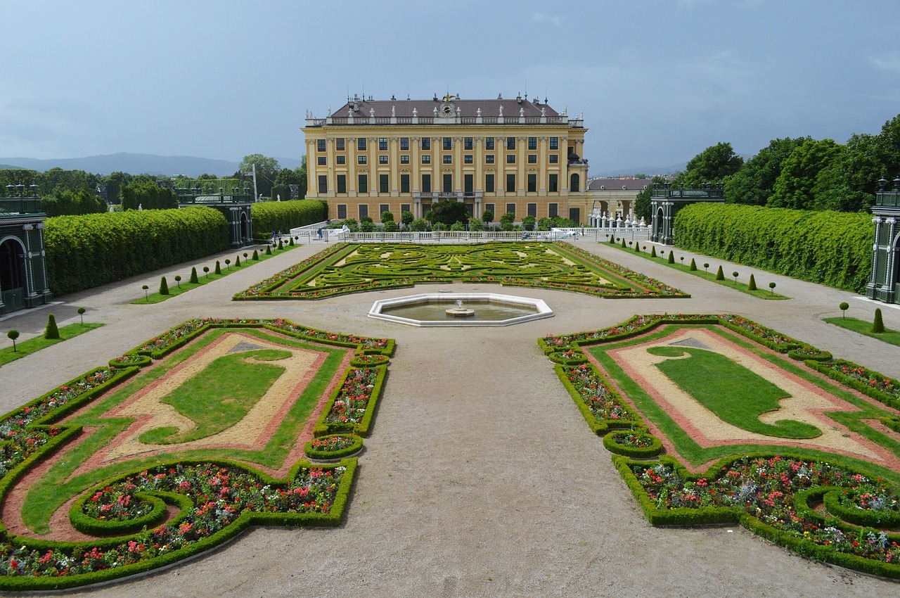 17 giardini del castello di schonbrunn vienna