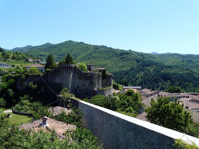 castiglione di garfagnana mura e torri14