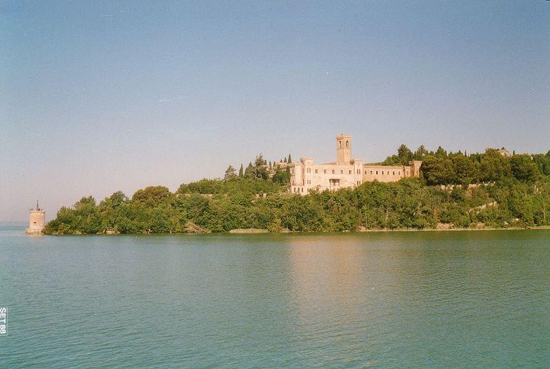 castle guglielmi sull isola maggiore