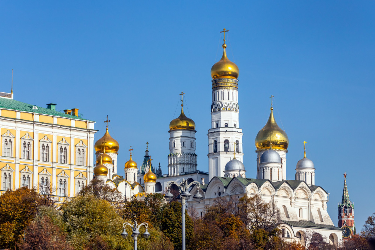 cathedral annunciation blagoveshchensky view domes church moscow