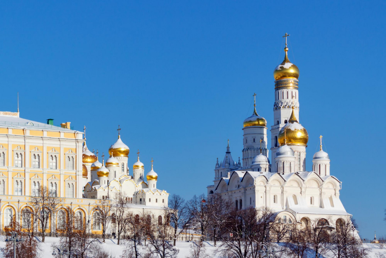 cathedral archangel moscow kremlin sunny winter morning