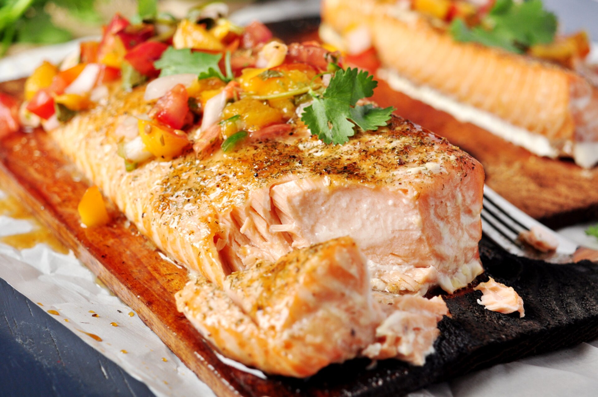 cedarplanksalmonwithpeachpicodegallo2 28791090980