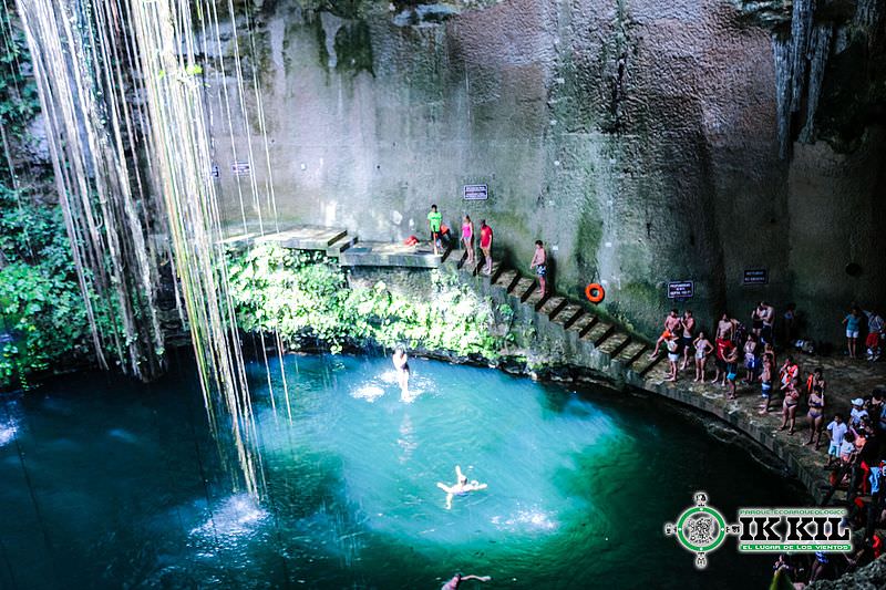 Cenote Ik-Kil (Yucatan, Messico)