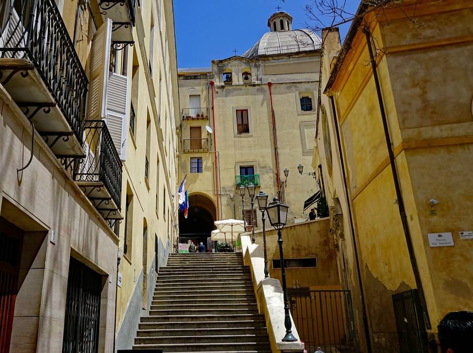 centro storico cagliari sardegna