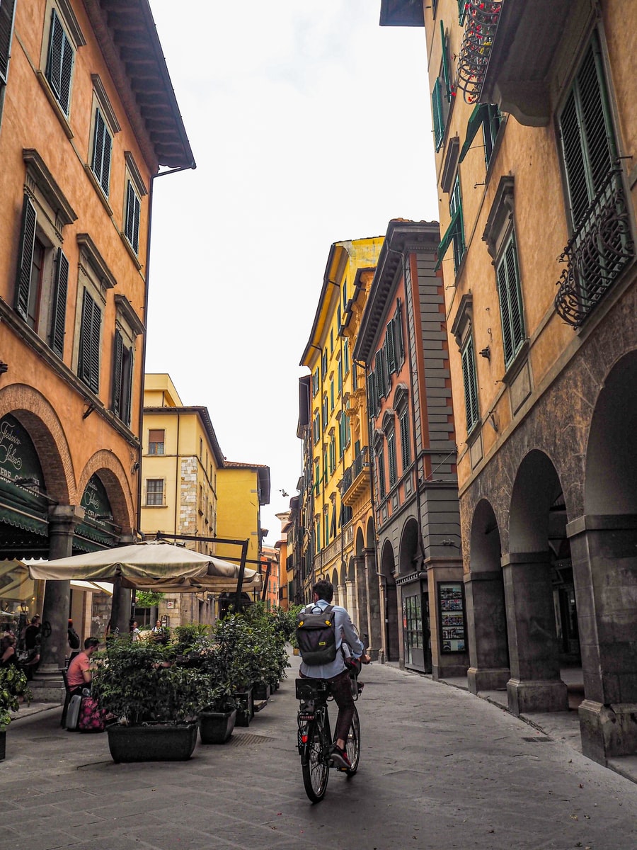 centro storico pisa in bici