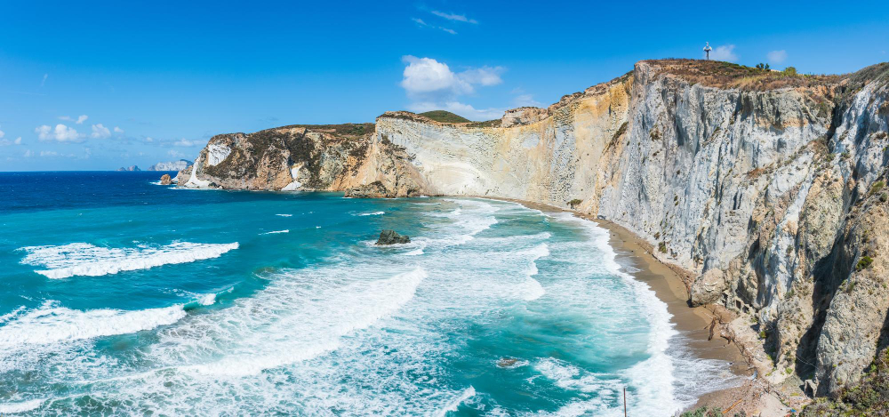 chiaia di luna beach