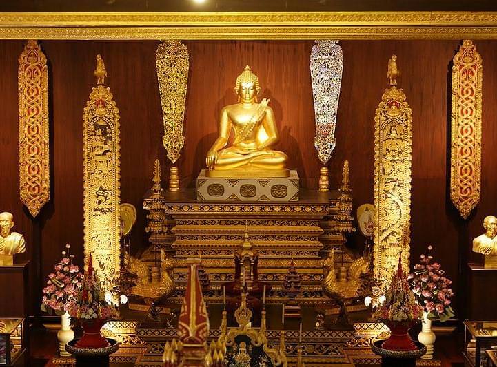 chiang_rai wat_phra_kaeo_thailand