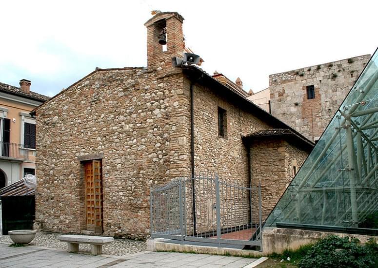 chiesa di sant anna dei pompetti teramo