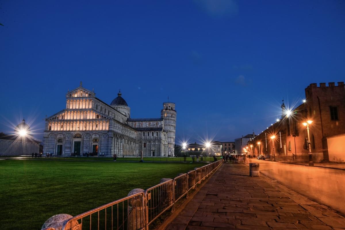 chiesa italia torre pendente di pisa 1