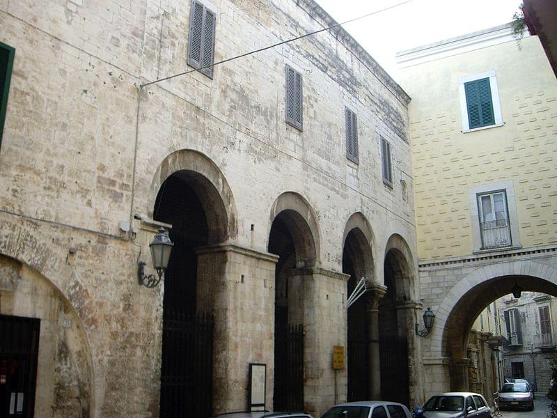 chiesa ognissanti trani