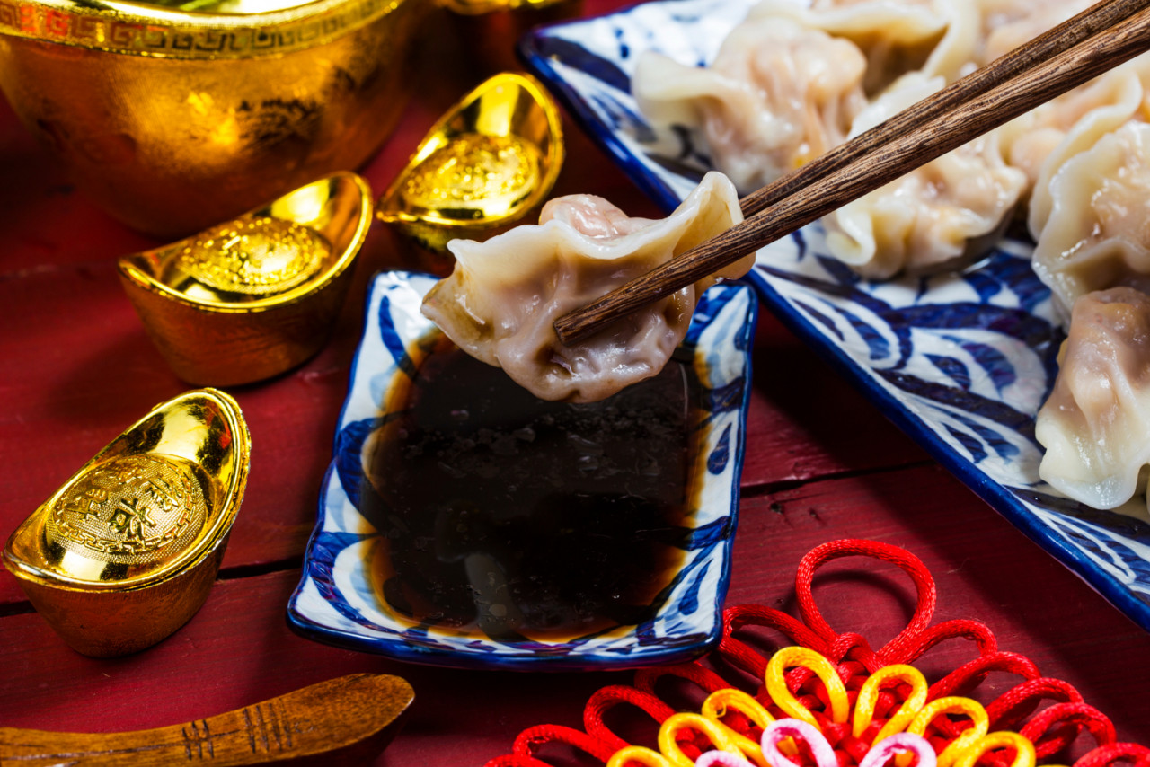 chinese jiaozi new year food
