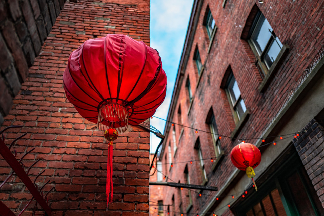 chinese lanterns fan tan alley chinatown victoria bc canada