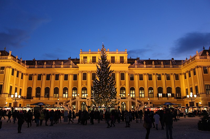 christmas market at schonbrunn palace in vienna