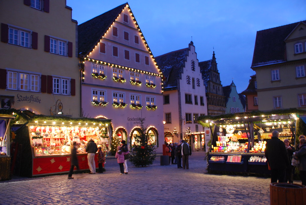 christmas market on main square in rothenburg ob der tauber bavaria ge