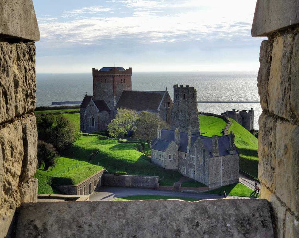 cielo mare chiesa erba dover