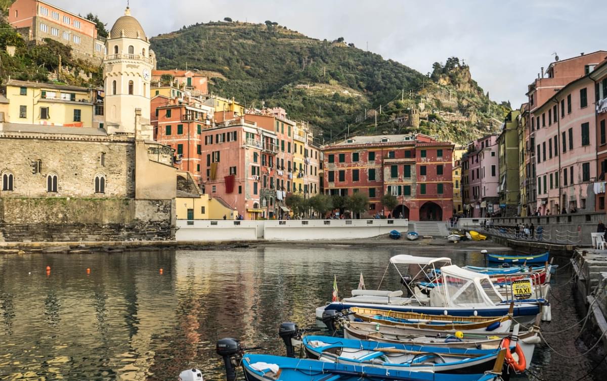 cinque terre europa italia vernazza