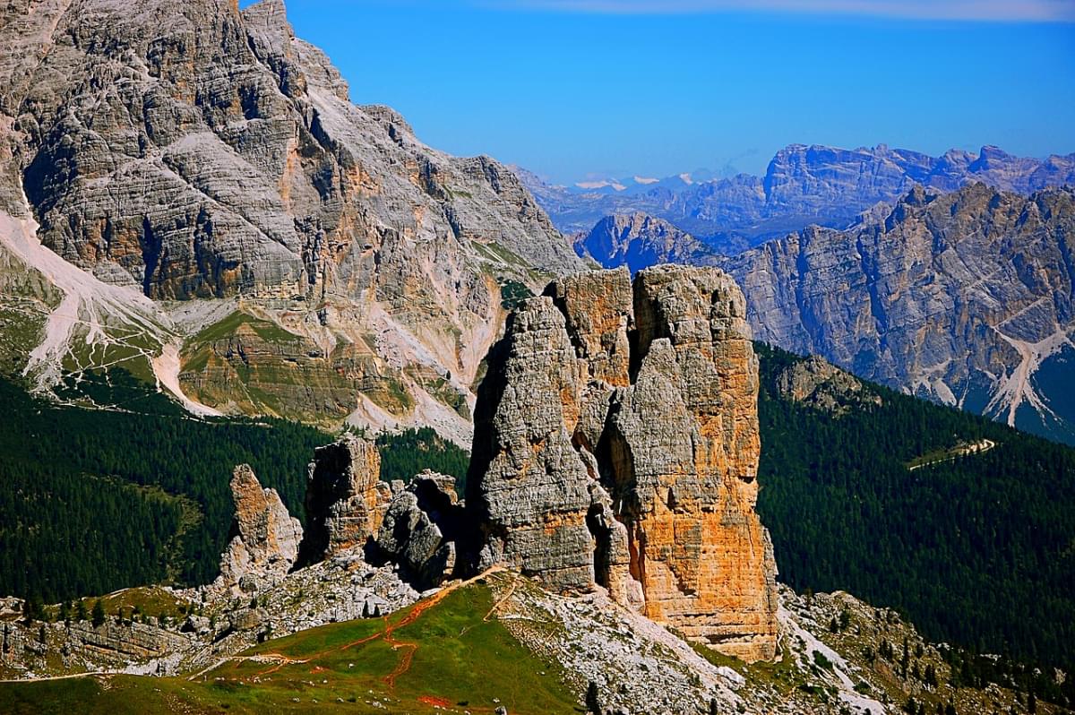 cinque torri cortina dolomiti