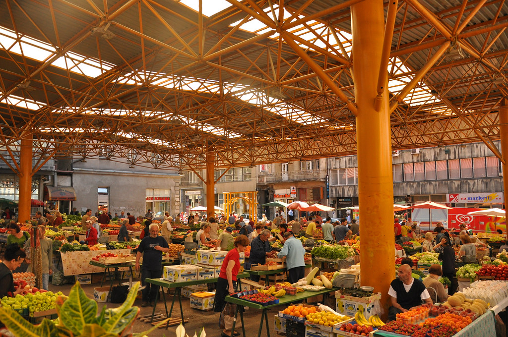 city produce market