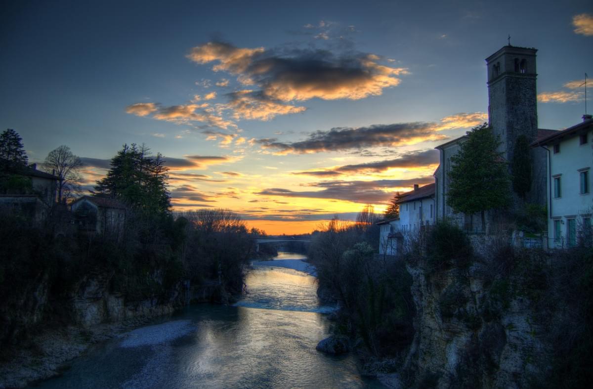 cividale tramonto fiume nuvole