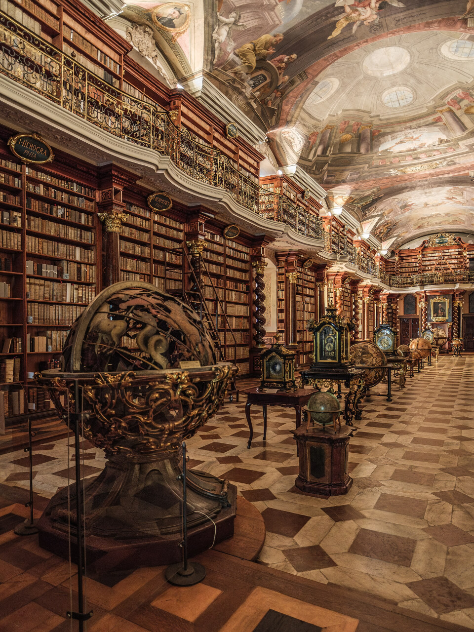 Biblioteca presso il Klementinum