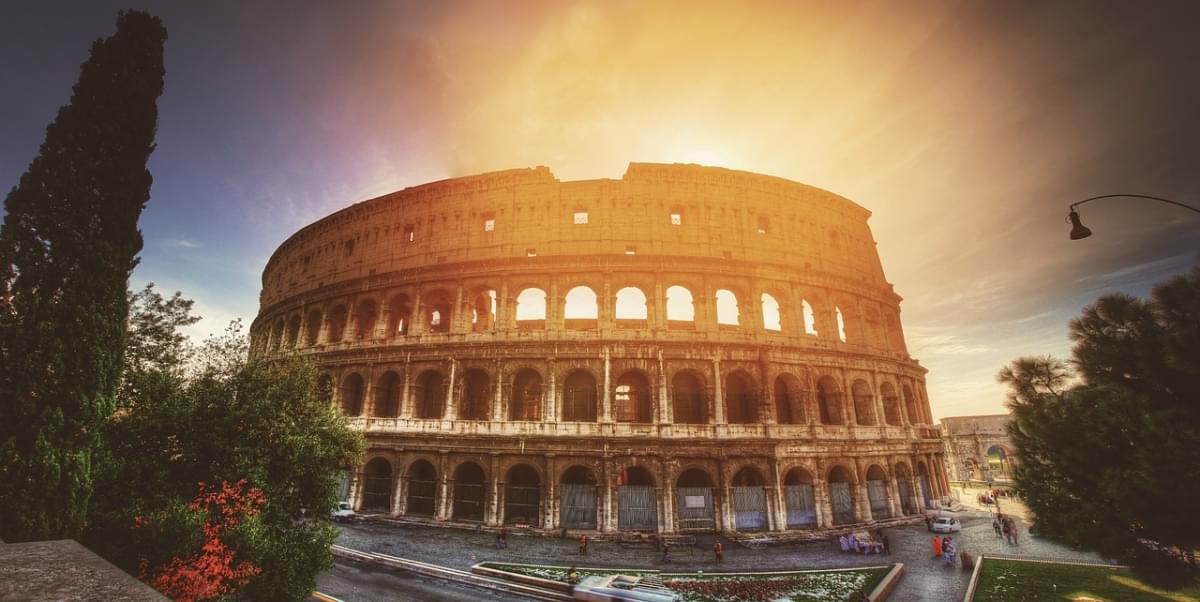 colosseo anfiteatro a roma