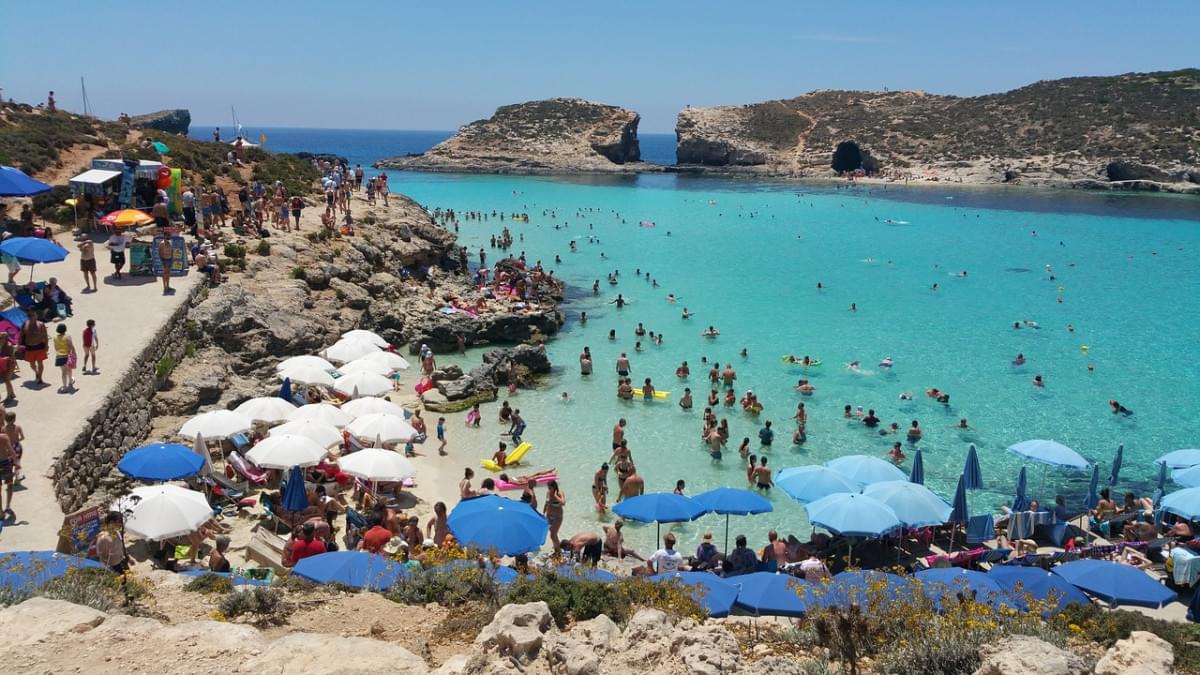 comino malta acqua isola mare 1