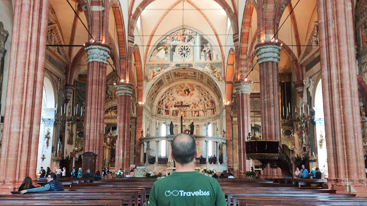 Interno del Duomo di Verona