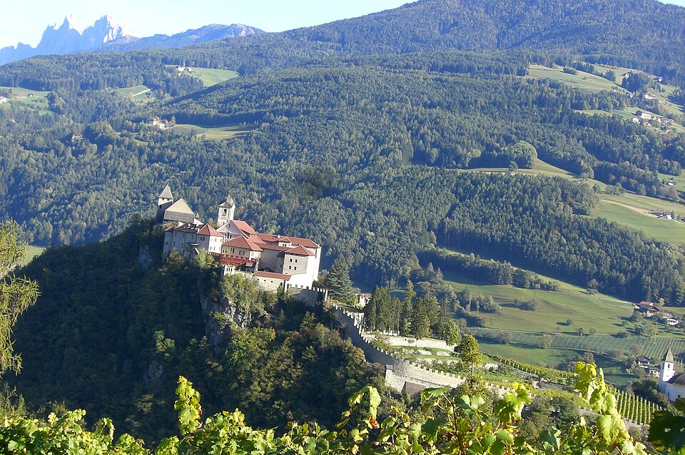 convento di sabiona chiusa it kloster saben klausen de