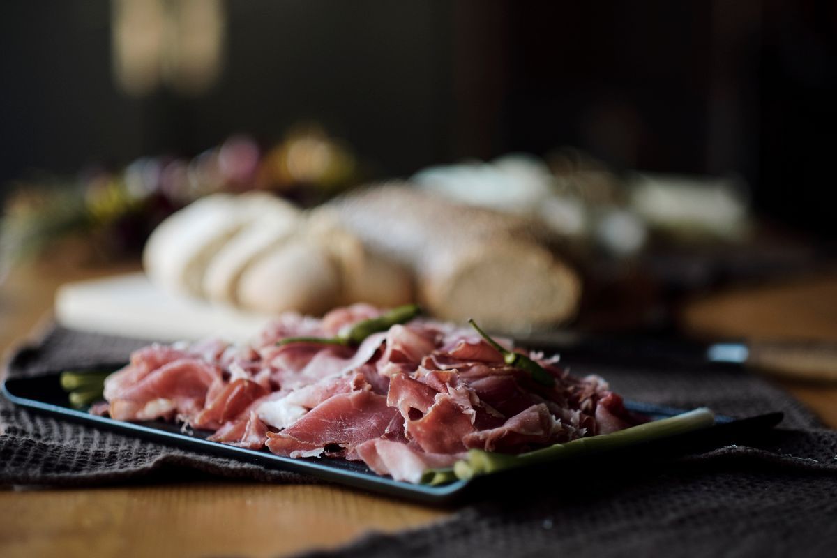 coppiette prosciutto guarcino fiuggi - foto di silviu cozma