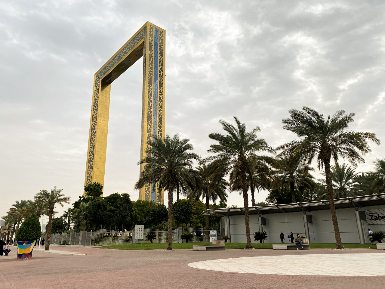 cornice di dubai