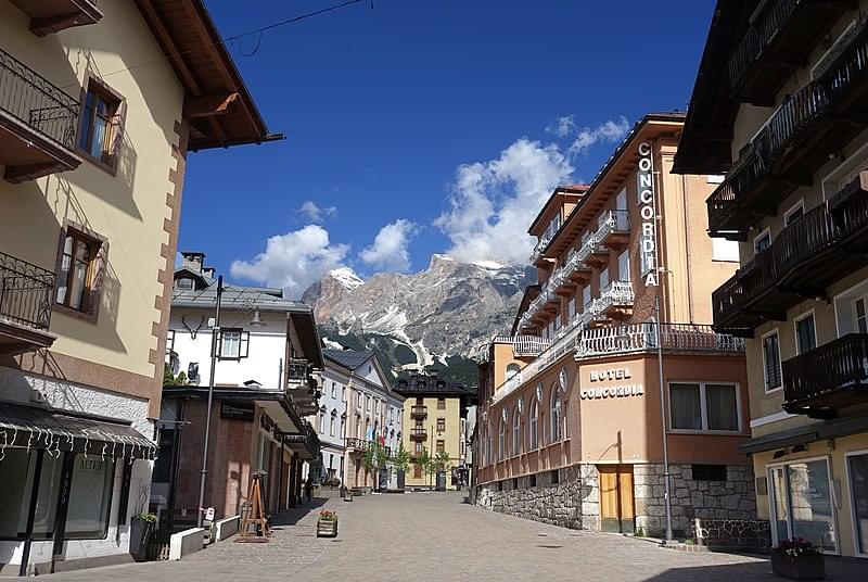 corso italia cortina d ampezzo